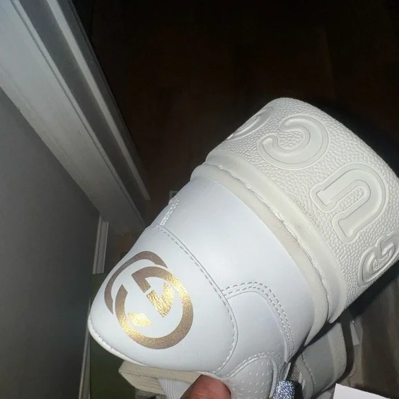 Gucci White Sneakers with Multicolor Logo. BRAND NEW sz 41 - Picture 3 of 7